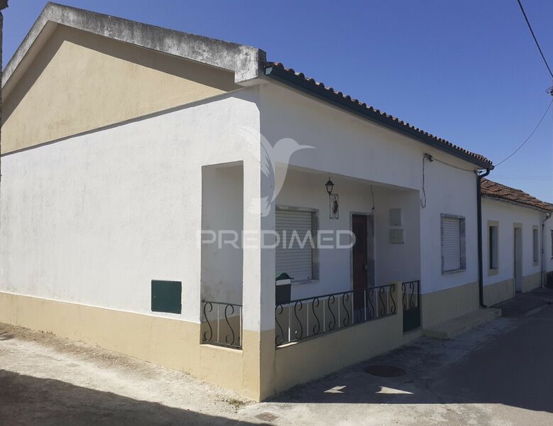 House in good condition 3 bedrooms Santarém - countryside view, green areas, garage, attic, barbecue, quiet area