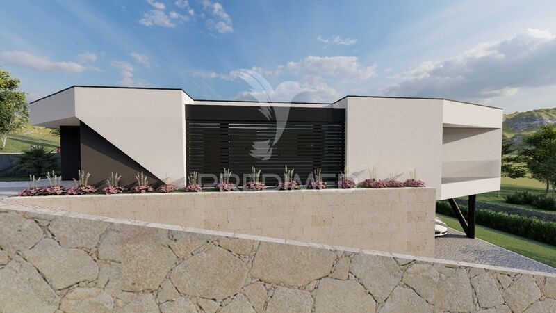 Land uusi with 660sqm Prazins (Santa Eufémia) Guimarães
