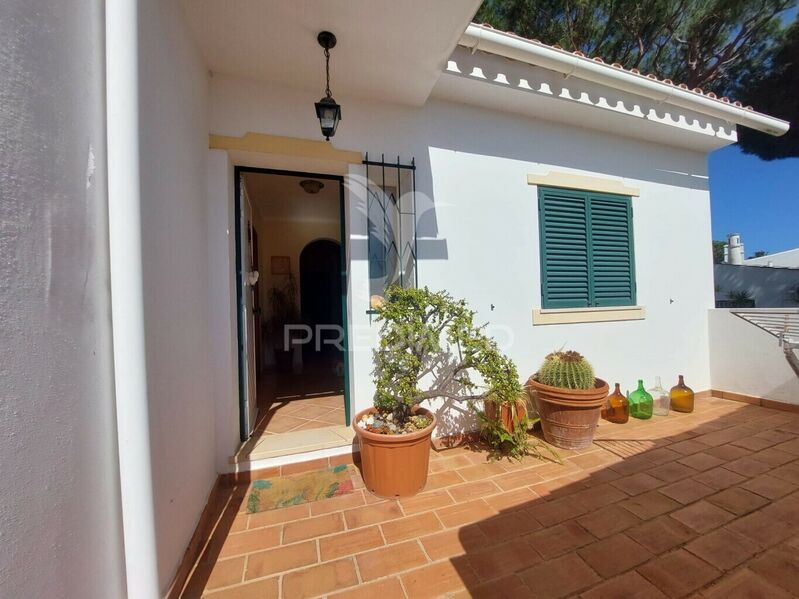 House V2 Quarteira Loulé - quiet area, garage, equipped kitchen, garden, fireplace, terrace
