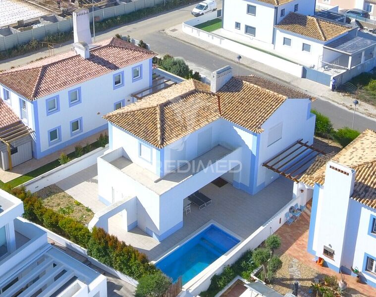 Moradia V4 Porto Covo Sines - piscina, arrecadação, piso radiante, muita luz natural, lareira, terraço