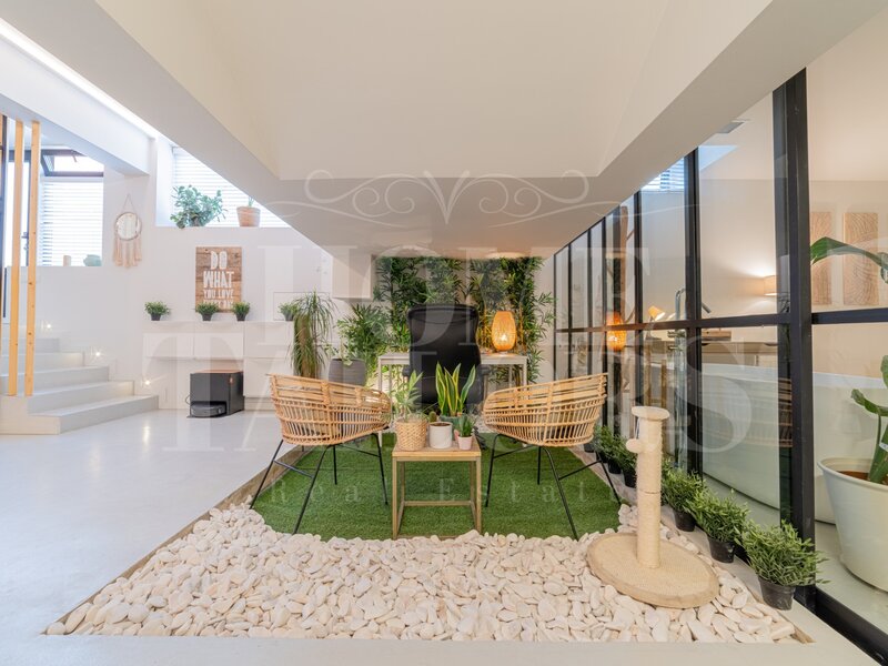 Apartamento T2 contemporâneo no rés-do-chão, na Lapa, em Lisboa