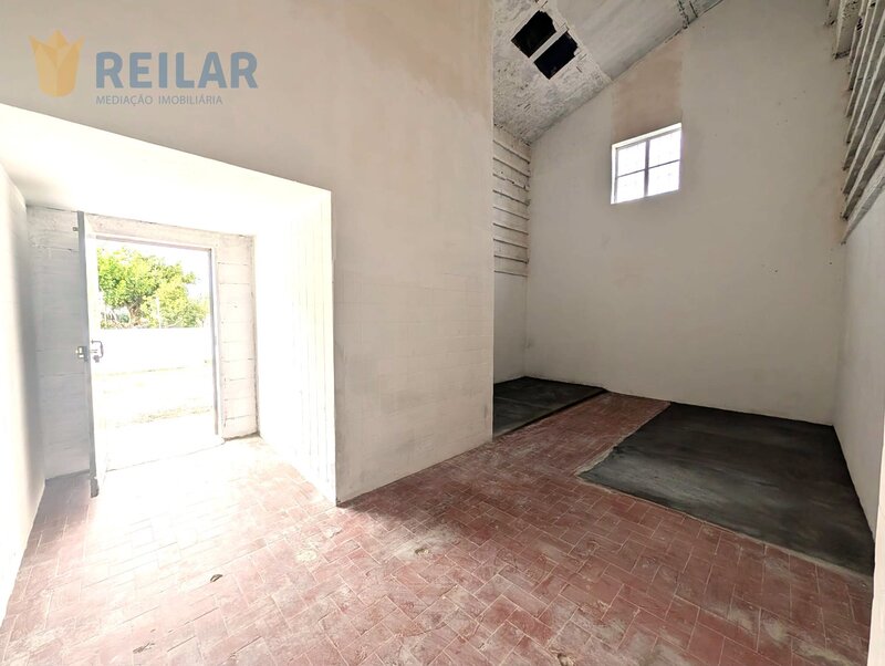 São João da Talha - Armazém 27 m2