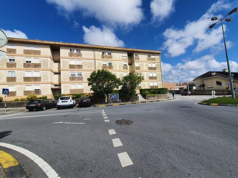 Apartamento T3 São Caetano - Soutelo - Areias Rio Tinto Gondomar - r/c, zona calma