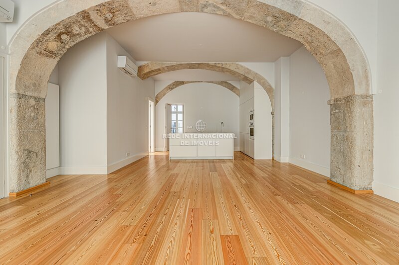 Apartamento T1 Renovado no centro Chiado (encarnação) Misericórdia Lisboa
