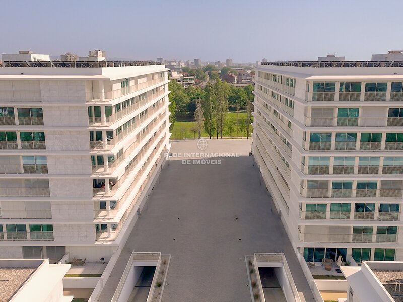 Apartamento T2 Moderno no centro Norte Shopping (senhora da Hora) Matosinhos - painéis solares, jardim, varandas, ar condicionado