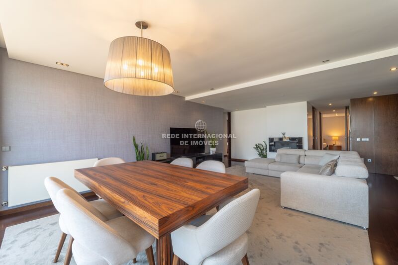 Apartamento T3 novo bem localizado Arrábida Canidelo Vila Nova de Gaia - equipado, aquecimento central, lareira, varanda