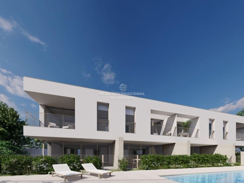 Apartamento T3 em construção Torraltinha São Gonçalo de Lagos - piso radiante, painéis solares, piscina, ar condicionado, terraço