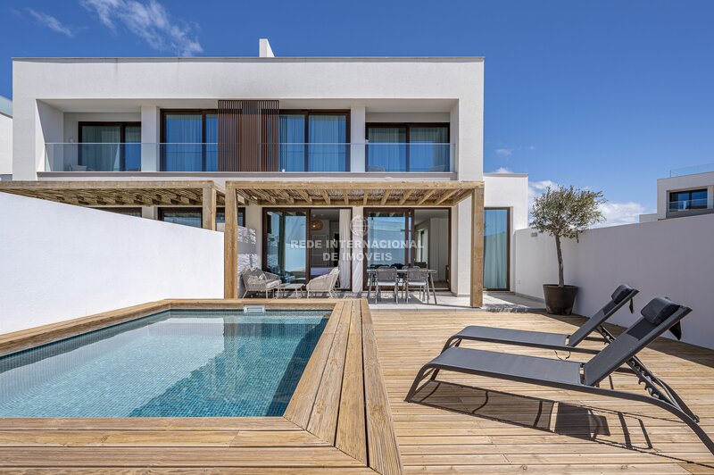 Apartamento T2+1 Moderno junto ao centro Porto Covo Sines - condomínio fechado, zonas verdes, piscina, ar condicionado