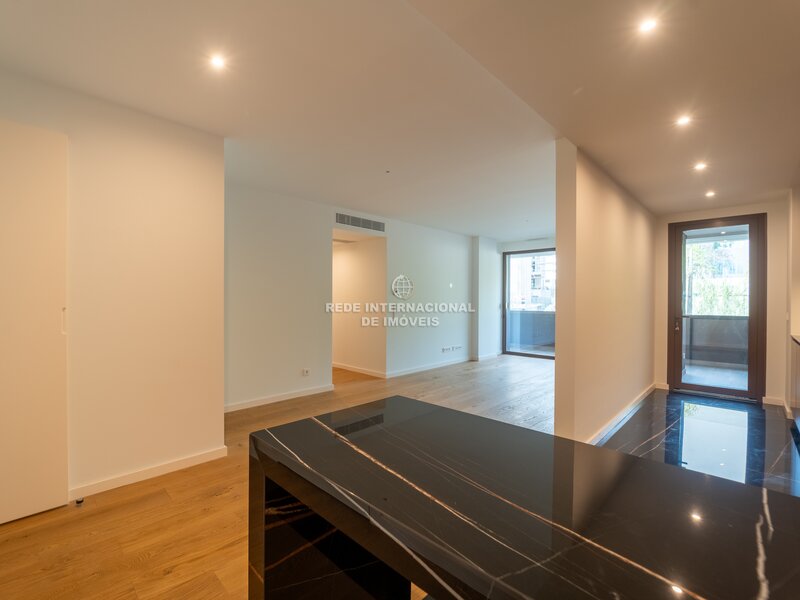 Appartement T2 Santa Marinha Vila Nova de Gaia - garage, double vitrage, isolation thermique, balcon, espaces verts