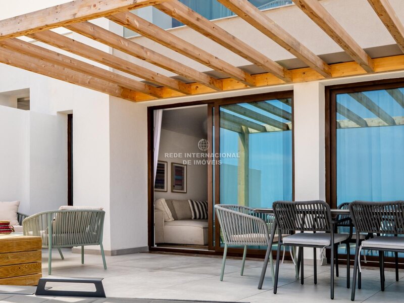 Apartamento T2+1 no centro Porto Covo Sines - ar condicionado, piscina, equipado