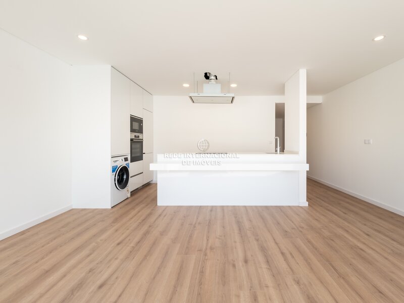 Appartement T2+1 Candal Santa Marinha Vila Nova de Gaia - espaces verts, garage, isolation thermique, balcons, double vitrage