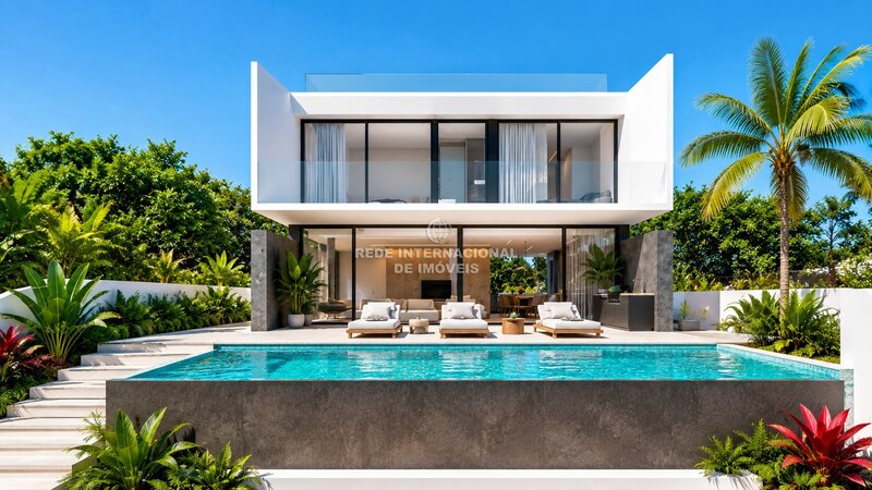House 6 bedrooms Gambelas Montenegro Faro - swimming pool, garage, garden, solar panels, plenty of natural light, balconies
