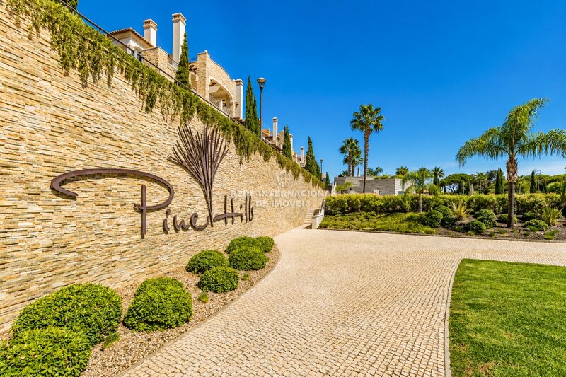 Apartment 2 bedrooms Vila Sol Quarteira Loulé - gardens, gated community, store room, terrace, swimming pool