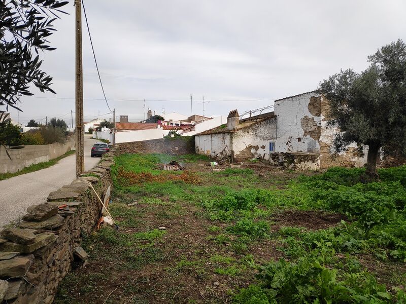 Lote com 834m2 Veiros Estremoz