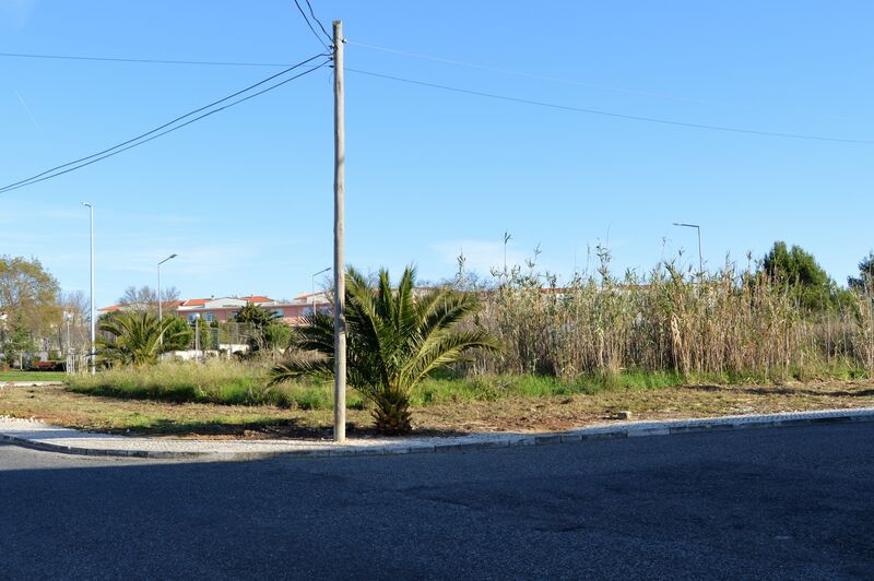 À venda Lote com 181m2 Adroana Alcabideche Cascais - garagem