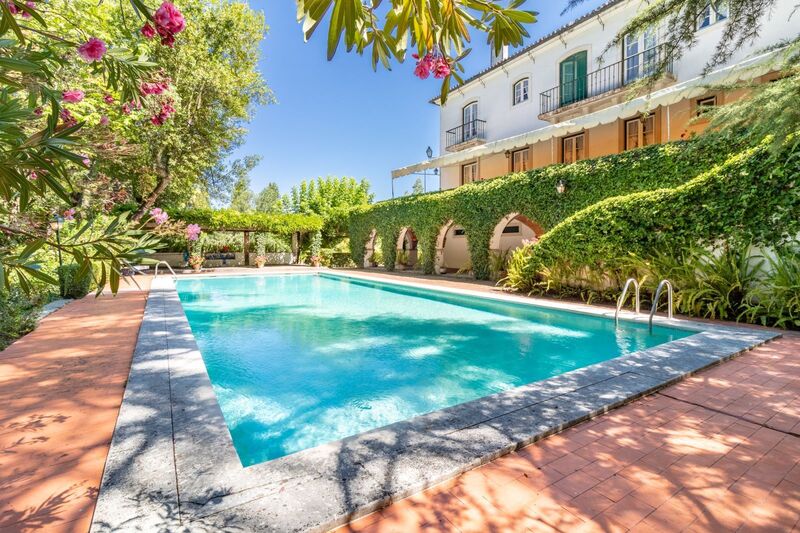 Quinta com casa Bombeiros Torres Novas - garagem, árvores de fruto, ténis, piscina