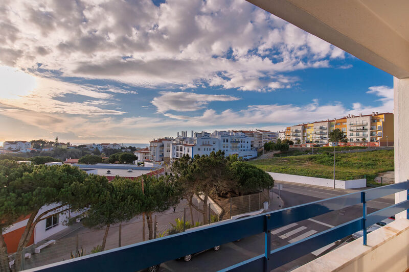 Apartment sea view T3 Ericeira Mafra - fireplace, great location, sea view, garage, parking space, store room, balcony, kitchen