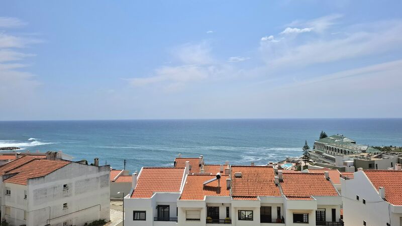 Apartment 2 bedrooms center Ericeira Mafra - great location, balcony, 2nd floor