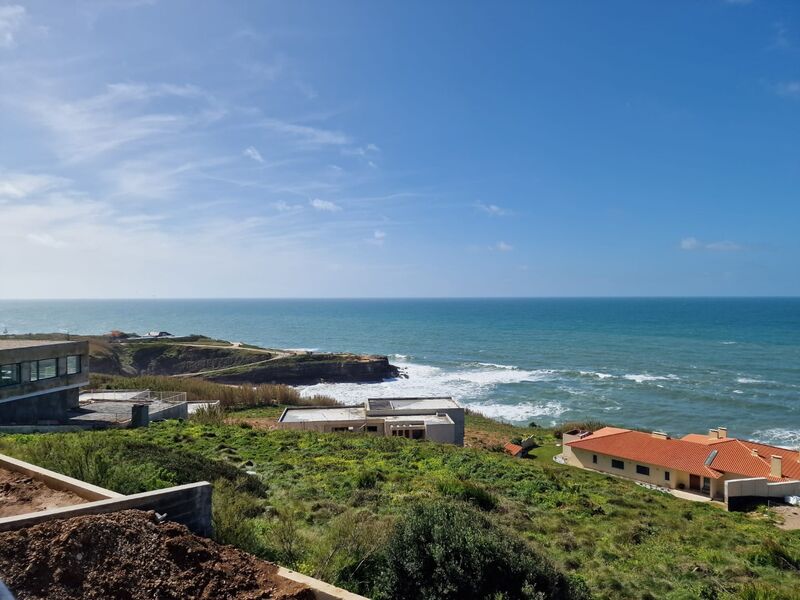 House V4 Isolated Ericeira Mafra - garden, swimming pool, equipped kitchen, garage, terrace, sea view, private condominium, balcony, terraces