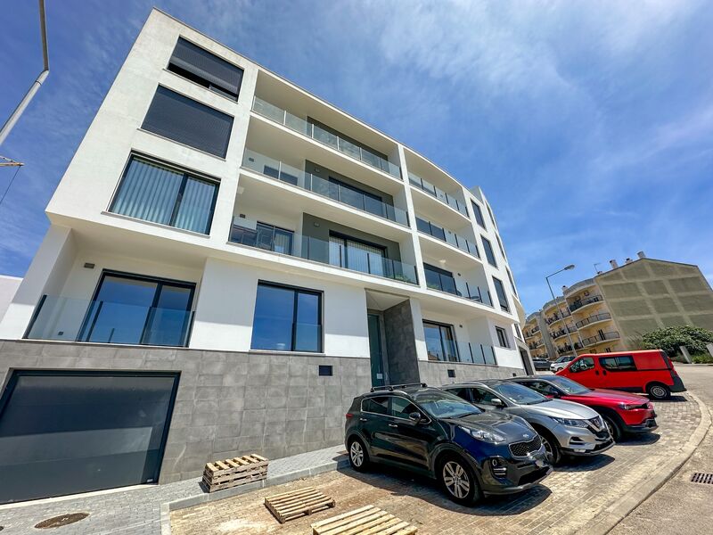 Apartment new in the center 2 bedrooms Mafra - equipped, air conditioning, balcony, parking lot, solar panels