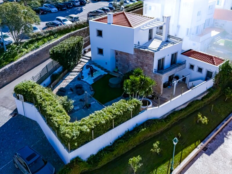 House V5 in the center Mafra - balcony, garage, automatic gate, double glazing, garden, equipped kitchen, terrace