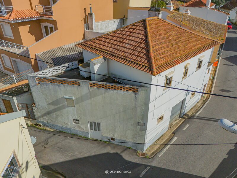 House Typical to renew 2 bedrooms Mafra - garage, terrace