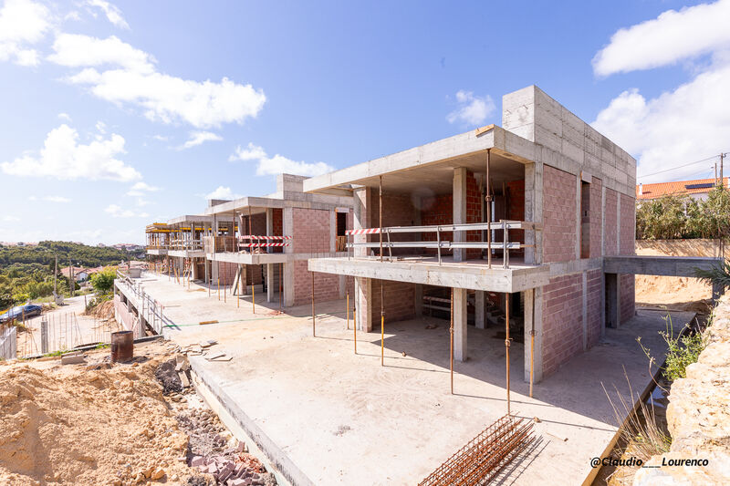 House nouvelle V4 Ericeira Mafra - balconies, equipped kitchen, gated community, swimming pool, solar panels, air conditioning, balcony, garden, gardens