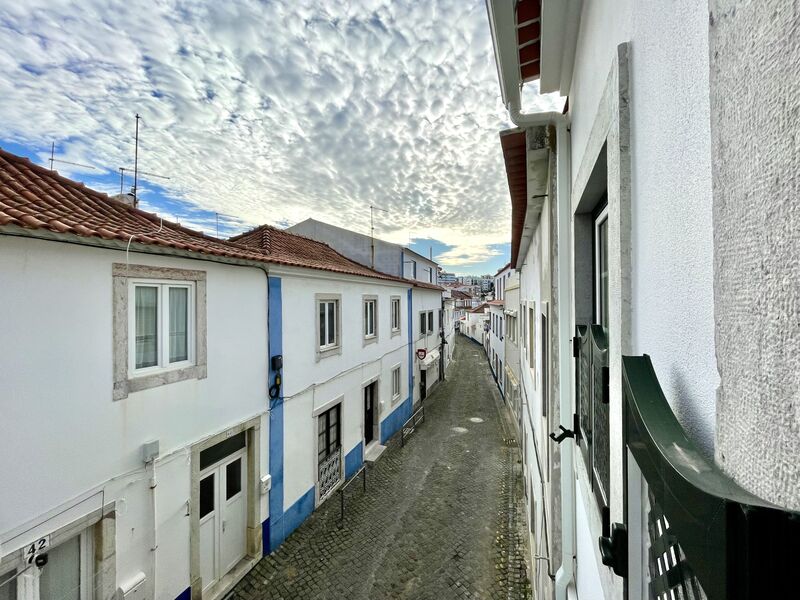 Apartment T2 Renovated Centro Ericeira Mafra - attic, kitchen