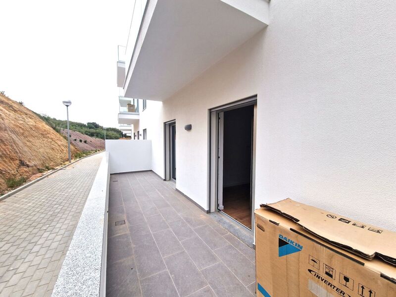 Apartment nuevo near the center T2 Ericeira Mafra - parking lot, air conditioning, balcony, kitchen