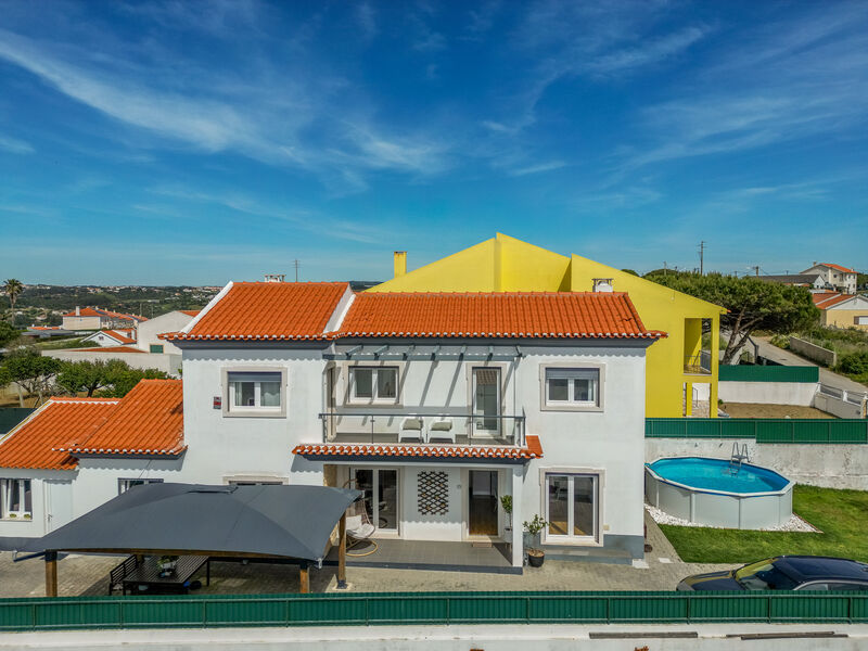 House Isolated V2 Ericeira Mafra - equipped kitchen, sea view, air conditioning, alarm, plenty of natural light