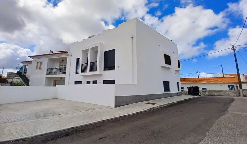 Apartment T4 Duplex Ericeira Mafra - 1st floor, balcony, solar panels, air conditioning, great location, terrace