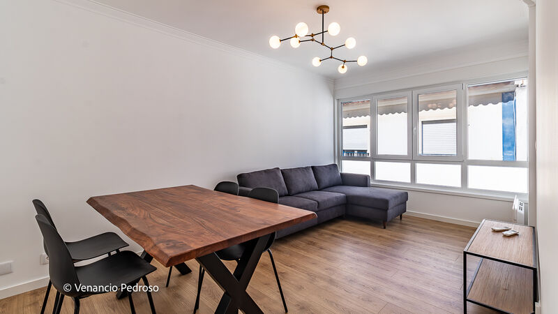 Apartment T2 Renovated in the center Ericeira Mafra - furnished