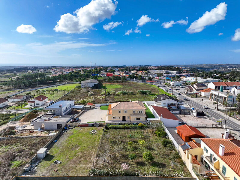 House V4 Mafra - automatic gate, air conditioning, garage, garden, balcony, equipped kitchen