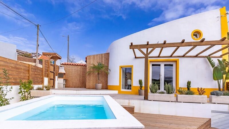 House new 2 bedrooms Ericeira Mafra - barbecue, air conditioning, garden, double glazing, equipped kitchen, swimming pool, underfloor heating