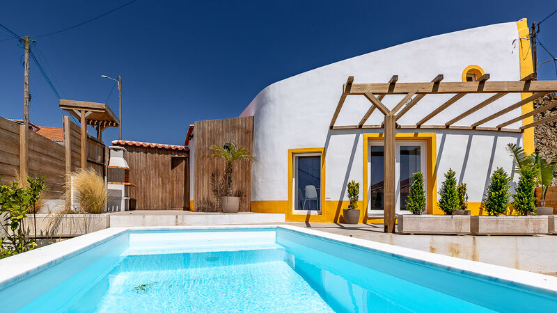 House nieuw V2 Ericeira Mafra - barbecue, air conditioning, garden, double glazing, equipped kitchen, swimming pool, underfloor heating