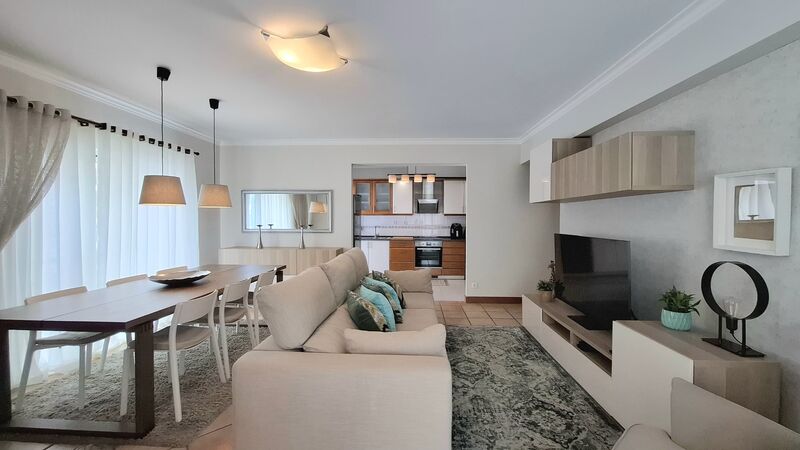 Apartamento Renovado T2 Ericeira Mafra - excelente localização, equipado, varanda, lareira, mobilado, cozinha equipada