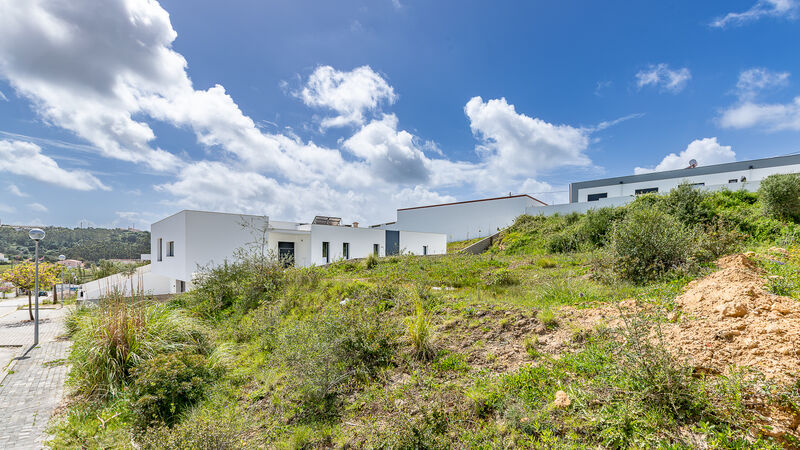 Plot of land flat Ericeira Mafra - construction viability, electricity, garage, water