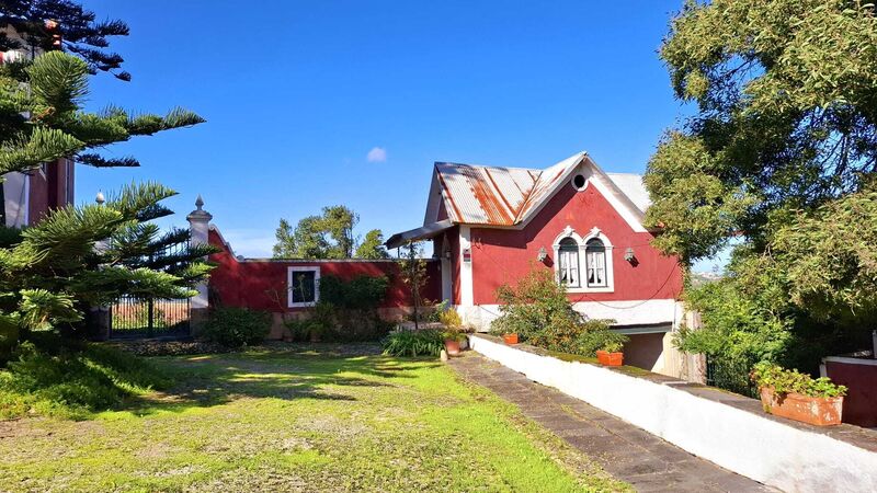 Home Old Ericeira Mafra - boiler, attic, fireplace, swimming pool, store room, gardens