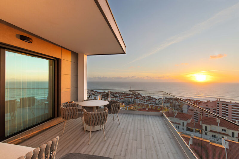 Apartment T3 sea view Ericeira Mafra - sauna, air conditioning, turkish bath, balcony, swimming pool, solar panels, radiant floor, balconies, kitchen, furnished, terrace, sea view