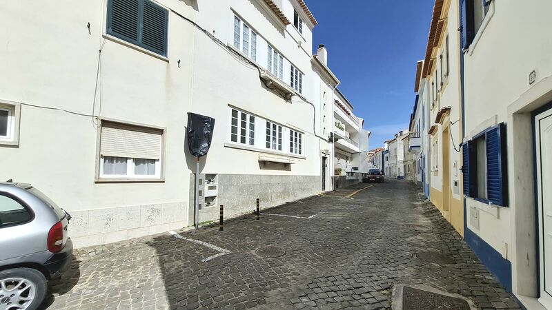 Apartment Renovated in the center T3 Ericeira Mafra - great location, store room, kitchen