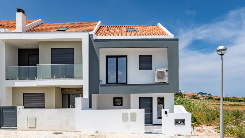 House nieuw townhouse V3 Ericeira Mafra - balconies, solar panels, balcony, equipped kitchen, attic
