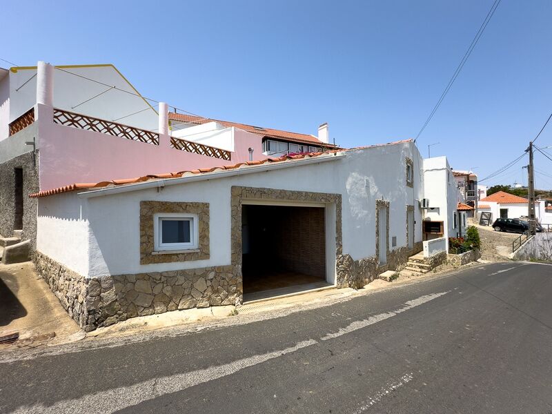 House V1 Typical Mafra - equipped kitchen, barbecue, garage, air conditioning