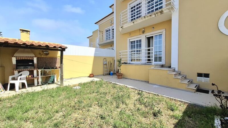 Apartment T2 excellent condition Ericeira Mafra - very quiet area, fireplace, barbecue, garage, great location, furnished