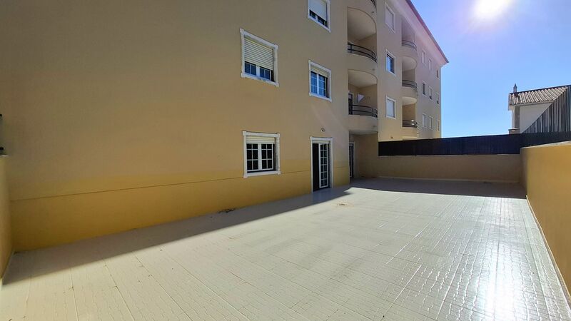 Apartment T2 Ericeira Mafra - terrace, quiet area, store room, garage, fireplace, kitchen, parking space