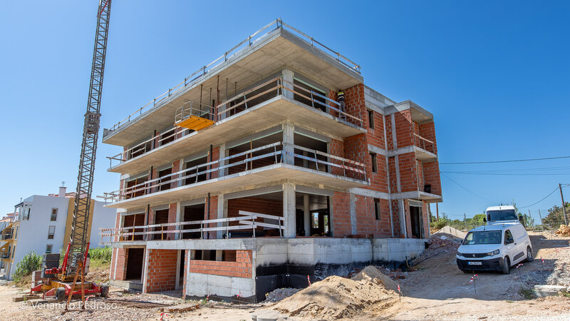 Wohnung T1 neue meerblick Ericeira Mafra - parkplatz, küche, solarpaneele, klimaanlage, swimmingpool, abstellraum, meerblick, balkon, terrassen, garage