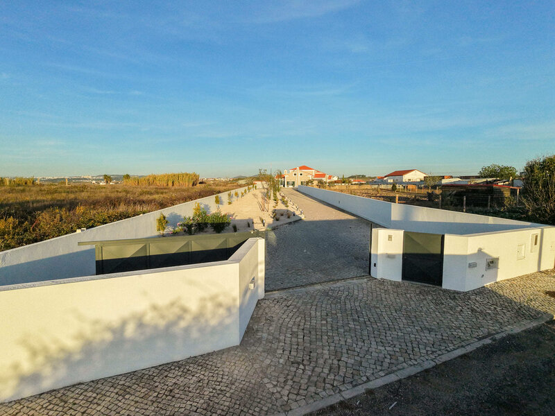 Vende Moradia T5 - Ericeira 12 km, A Casa das Casas