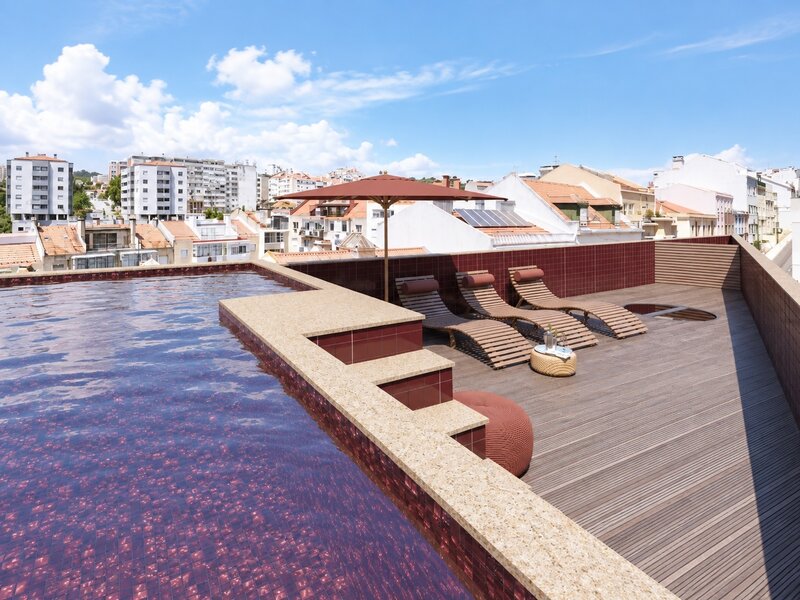 Terreno com 84m2 Alcântara Lisboa - garagem
