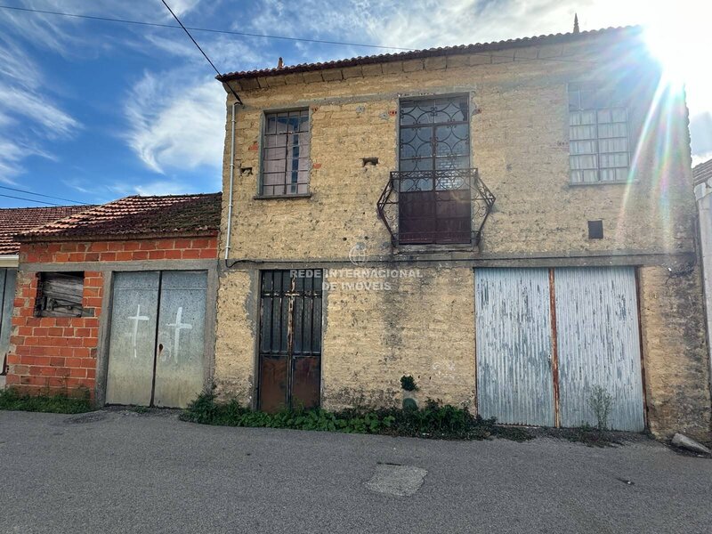 Moradia em Águas Boas - Oiã
