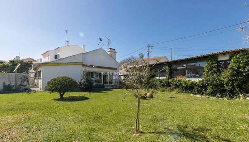 House 5 bedrooms in the center Ponte do Rol Torres Vedras - terrace, barbecue, store room, garden, garage, swimming pool