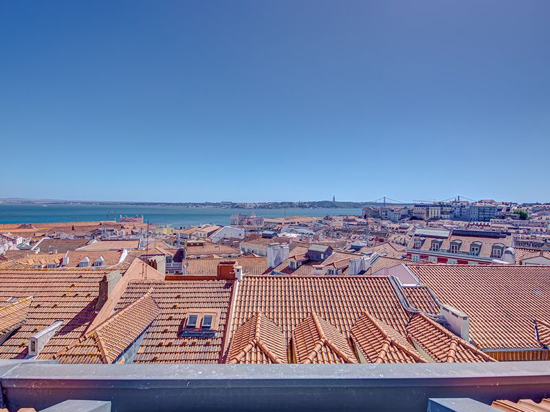 Apartamento Duplex T3 Baixa Castelo Lisboa - varanda, equipado, mobilado